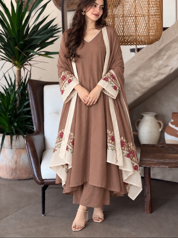 Beige Embroidery A Line Suit [SC016]