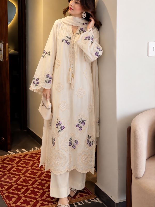 Ivory Berry Embroidered Kaftan Set [PC063]